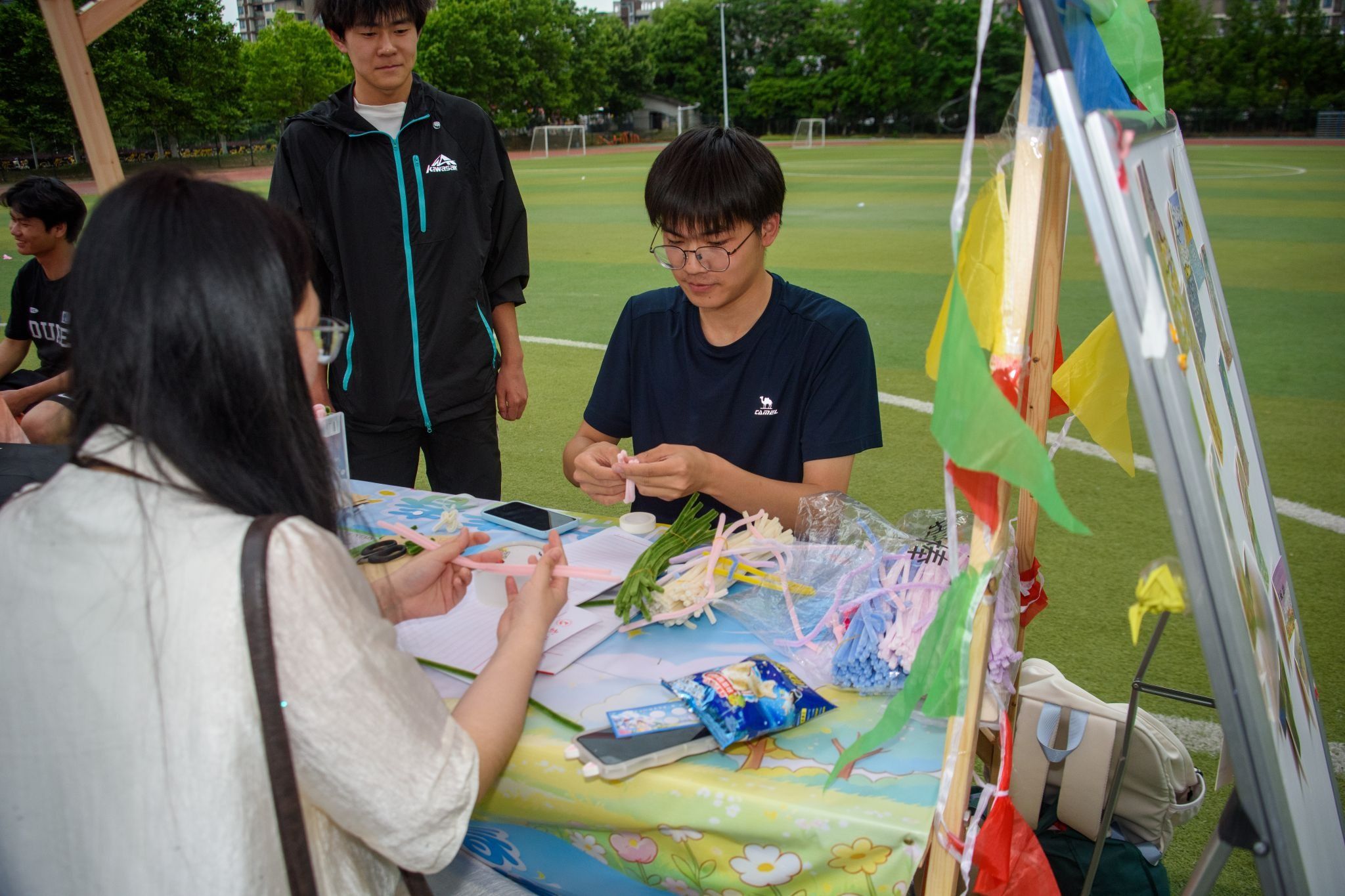 太阳官网首届“创益青春”公益市集火热开市