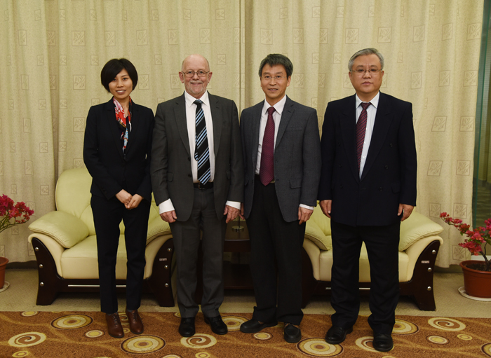 1490235431888045828.jpg DSC_9596.jpg