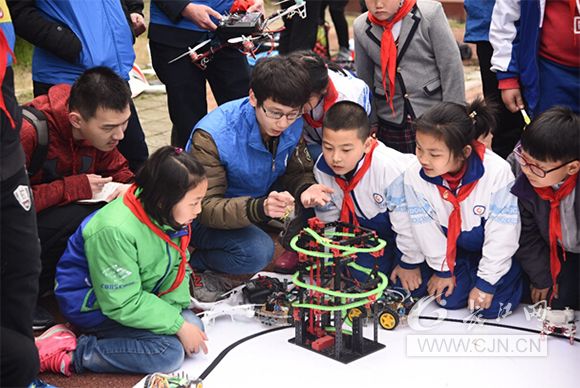 1489974774504004317.jpg 222.jpg